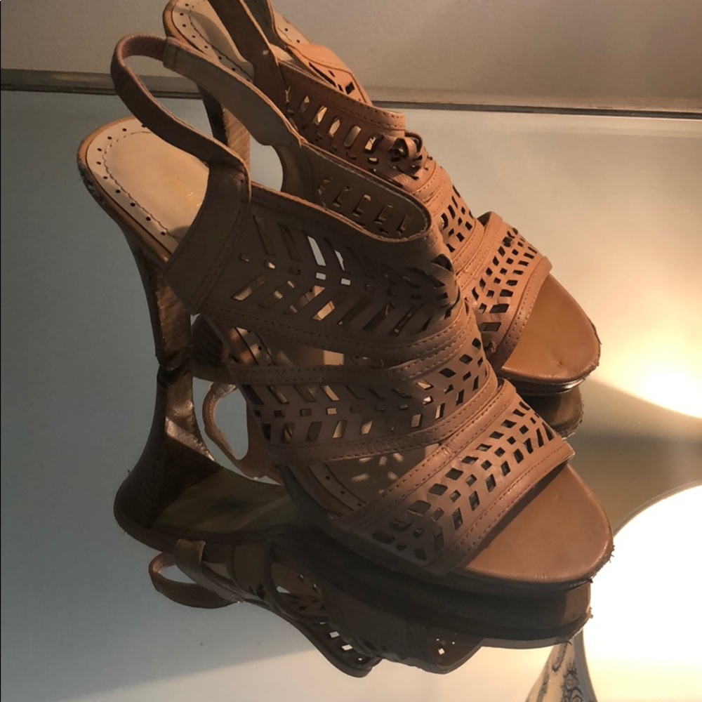 Summer heels